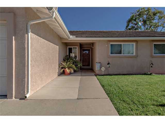 3016 Luana Dr, Oceanside, CA 92056 photo 3