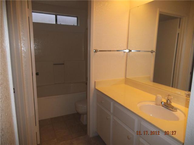 4255 Esperanza Way, Oceanside, CA 92056 photo 11