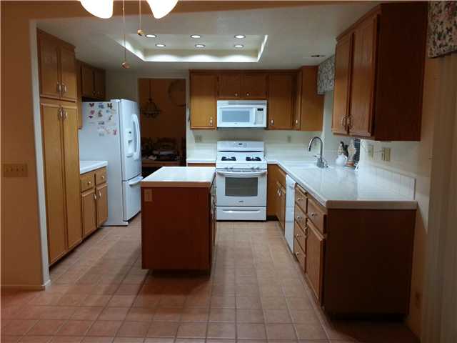 4234 Via Clemente, Oceanside, CA 92057 photo 2