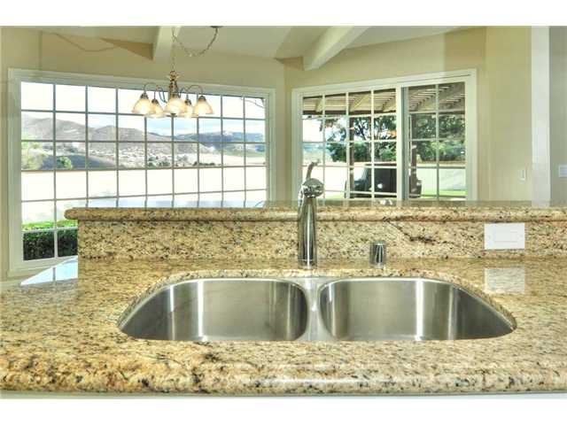 1873 Tecalote Dr, Fallbrook, CA 92028 photo 12