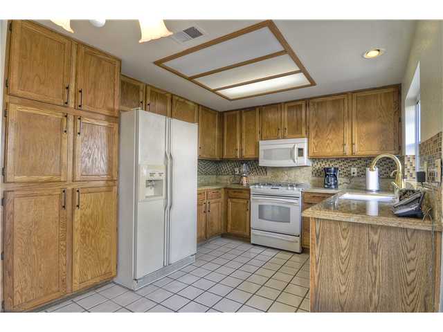 1786 Corta Cresta, Oceanside, CA 92056 photo 7