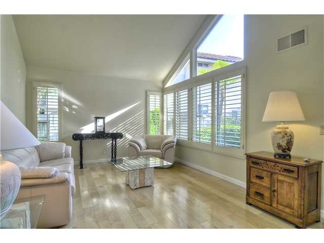 1786 Corta Cresta, Oceanside, CA 92056 photo 3