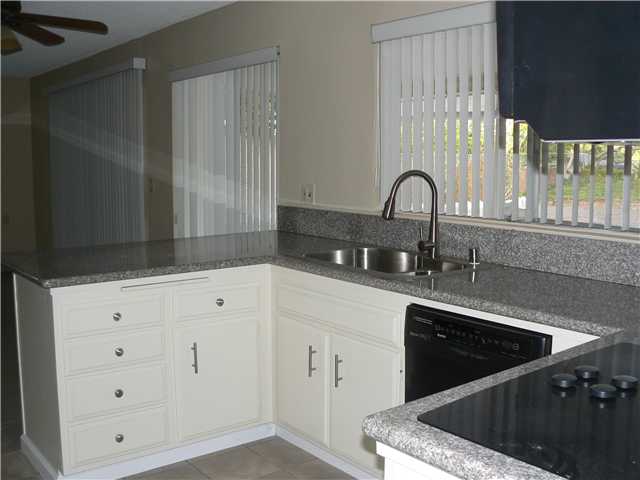 818 Centennial Dr, Vista, CA 92081 photo 8