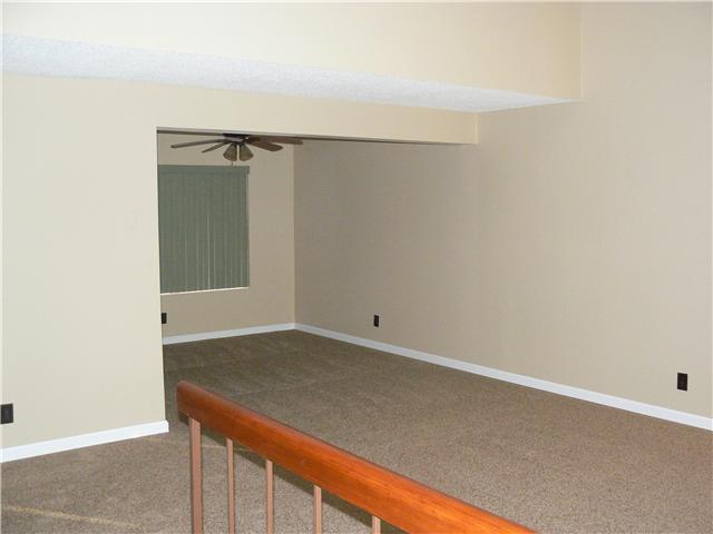 818 Centennial Dr, Vista, CA 92081 photo 4