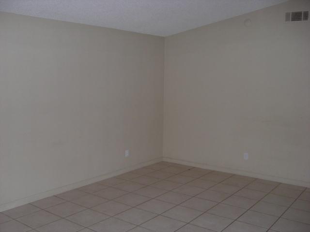 4779 Macadamia Ct, Oceanside, CA 92057 photo 5