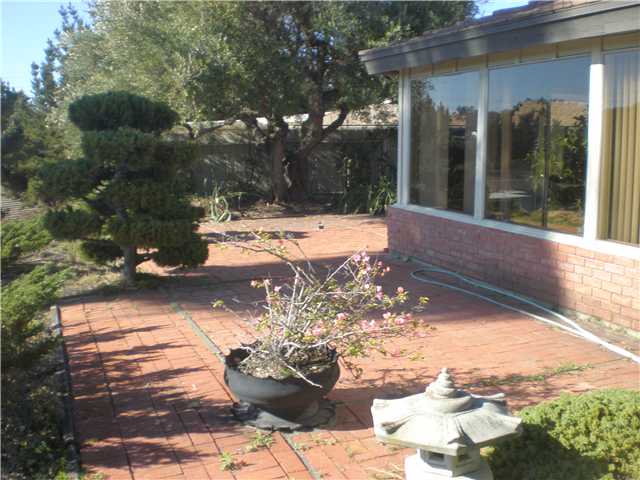 3203 Valley Glen Dr, Oceanside, CA 92056 photo 2
