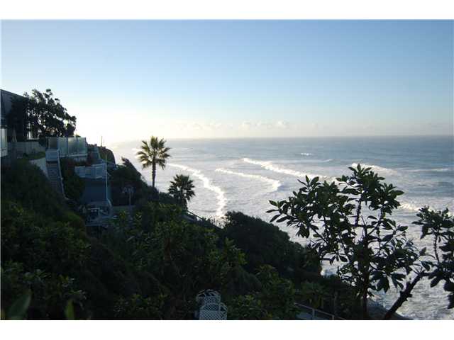 1060 Neptune Ave, Encinitas, CA 92024 photo 1