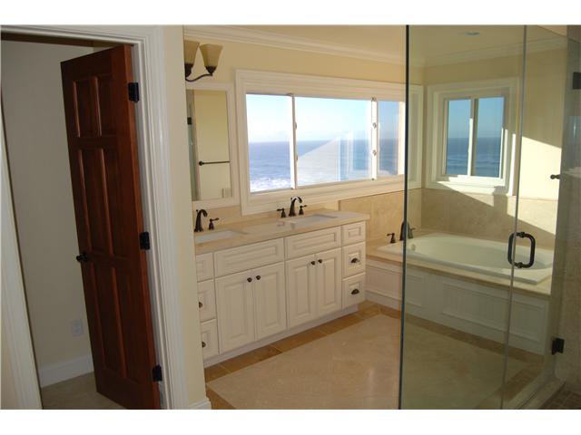 1060 Neptune Ave, Encinitas, CA 92024 photo 17