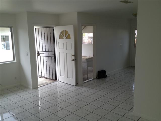 338 Calle Montecito, Oceanside, CA 92057 photo 4