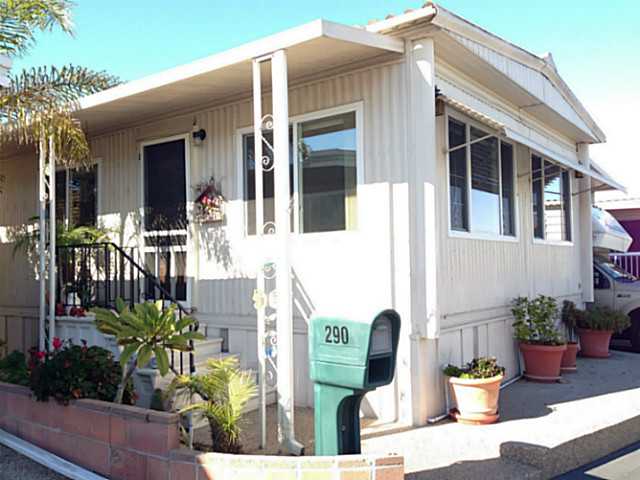 290 Robin Ln, Oceanside, CA 92057 photo 1