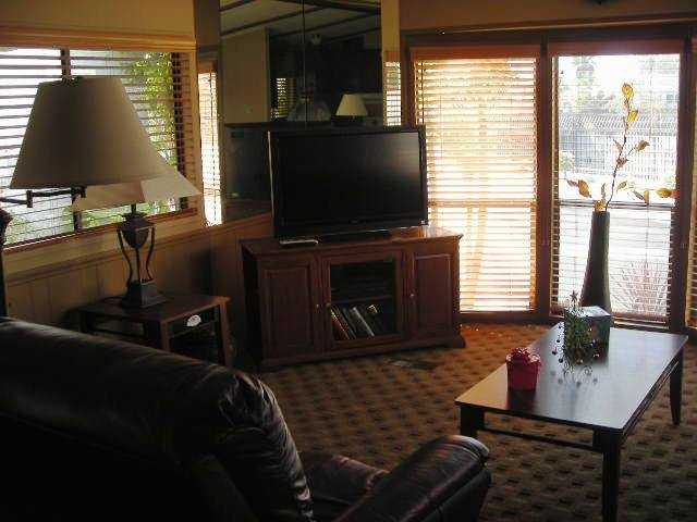 308 Channel Ln, Oceanside, CA 92054 photo 5