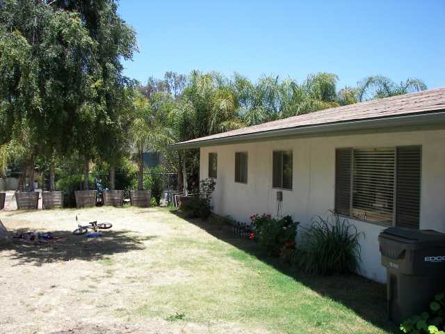 2270 Primrose Ave, Vista, CA 92083 photo 1