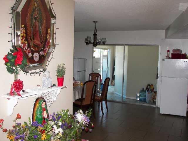 2270 Primrose Ave, Vista, CA 92083 photo 3