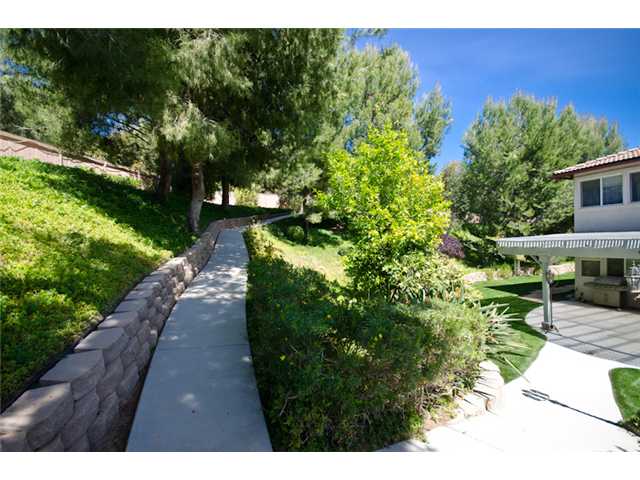 1178 Honeysuckle Way, Escondido, CA 92026 photo 16