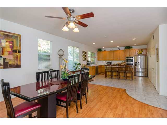 1178 Honeysuckle Way, Escondido, CA 92026 photo 4