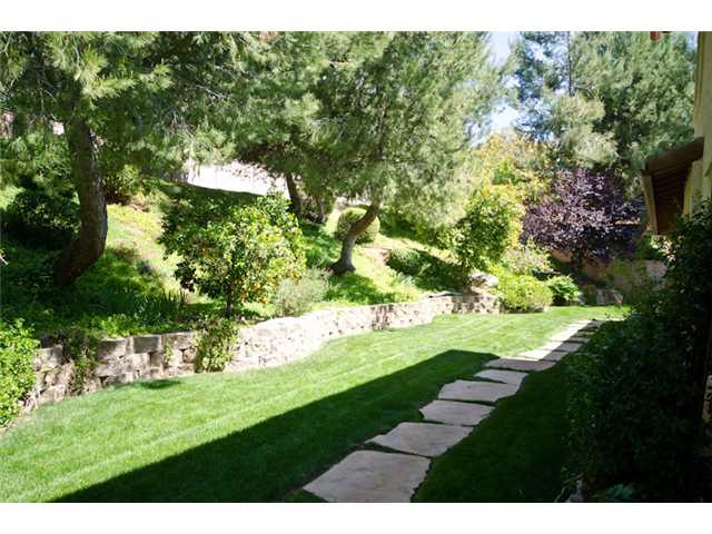1178 Honeysuckle Way, Escondido, CA 92026 photo 19