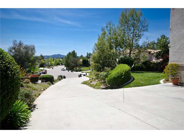 1178 Honeysuckle Way, Escondido, CA 92026 photo 22