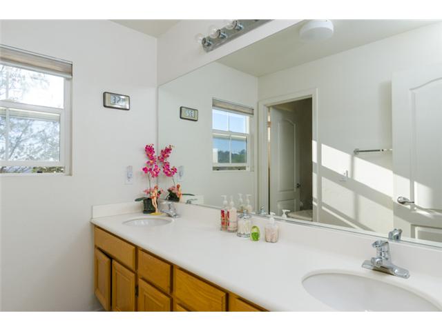 1178 Honeysuckle Way, Escondido, CA 92026 photo 14