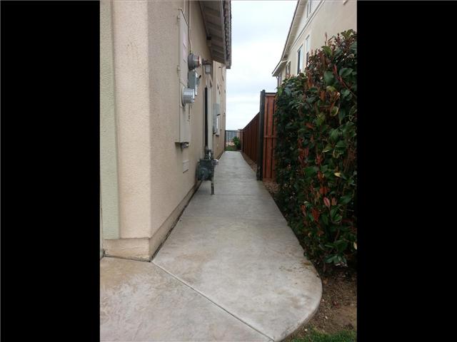 1081 Augusta Cir, Oceanside, CA 92057 photo 3