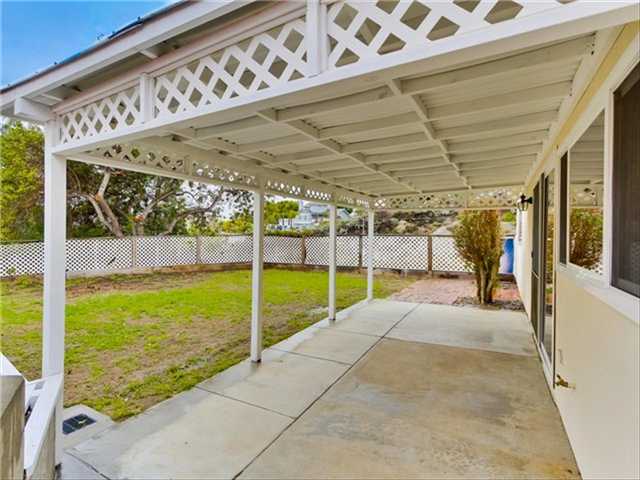 632 Lynnette Cir, Vista, CA 92084 photo 22