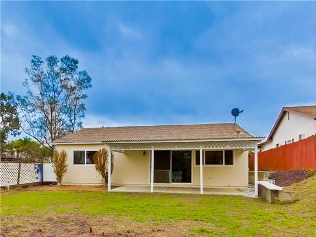 632 Lynnette Cir, Vista, CA 92084 photo 24