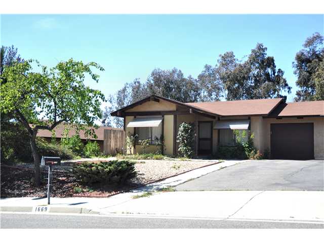 1669 Peacock Blvd, Oceanside, CA 92056 photo 1