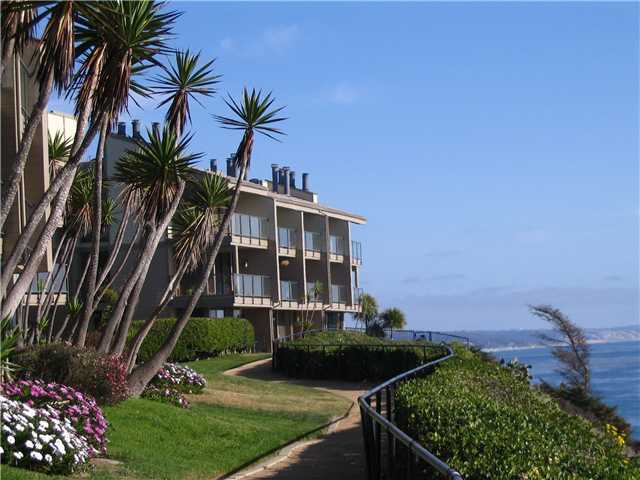 385 W I St, Encinitas, CA 92024 photo 3