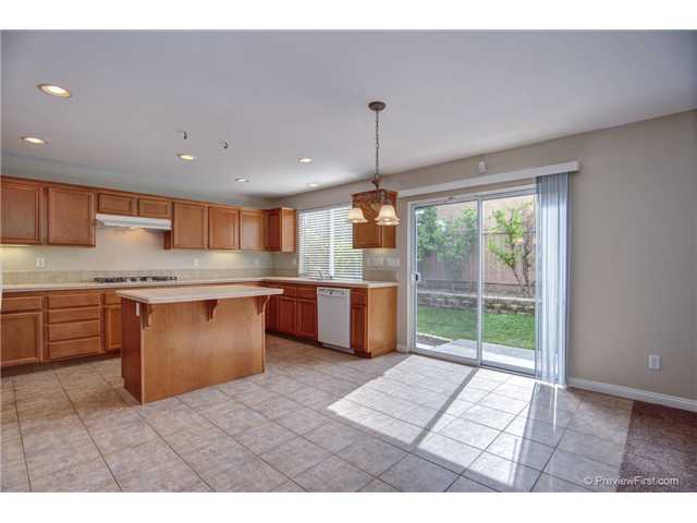 350 Spring Canyon Way, Oceanside, CA 92057 photo 7