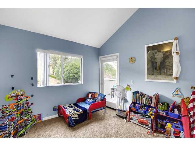 3897 Settineri Ln, Spring Valley, CA 91977 photo 17