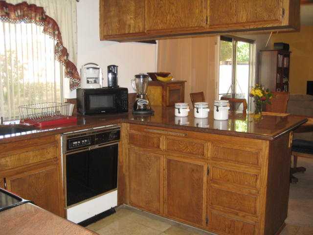10559 Moorpark St, Spring Valley, CA 91978 photo 5