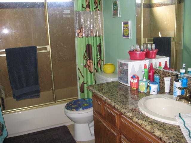 10559 Moorpark St, Spring Valley, CA 91978 photo 12