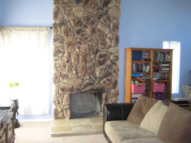 10559 Moorpark St, Spring Valley, CA 91978 photo 2