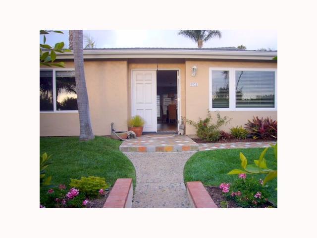 1925 Freda Ln, Cardiff, CA 92007 photo 2