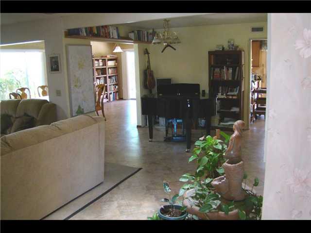 9337 Nalini Ct, Santee, CA 92071 photo 1