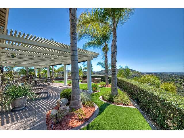 3828 Emma Rd, Vista, CA 92084 photo 17