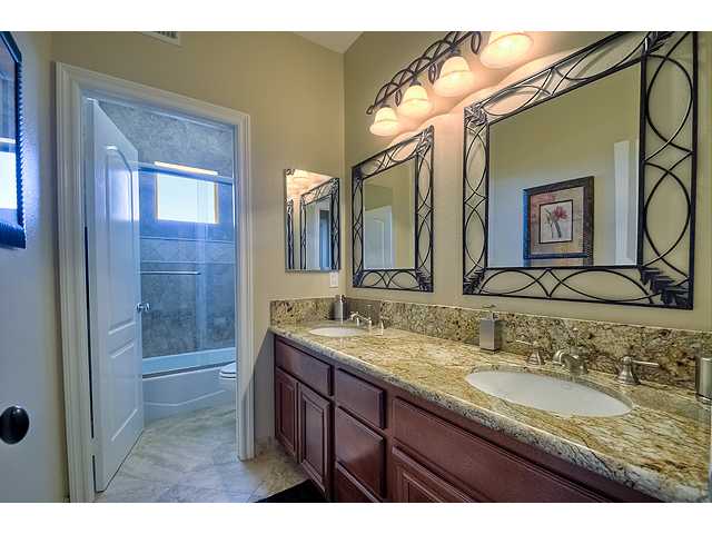 3828 Emma Rd, Vista, CA 92084 photo 15