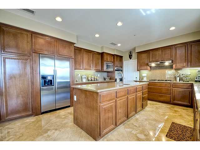 3828 Emma Rd, Vista, CA 92084 photo 6