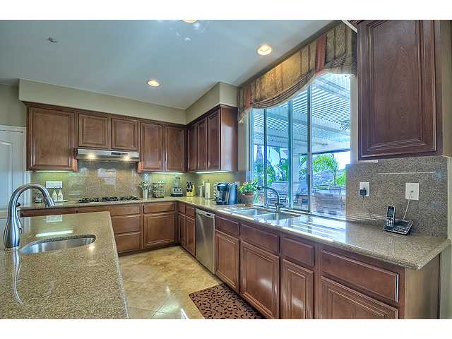 3828 Emma Rd, Vista, CA 92084 photo 7