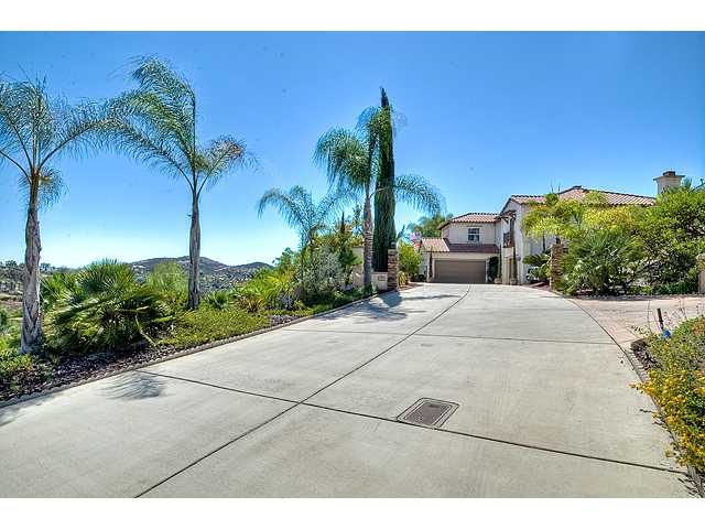 3828 Emma Rd, Vista, CA 92084 photo 24