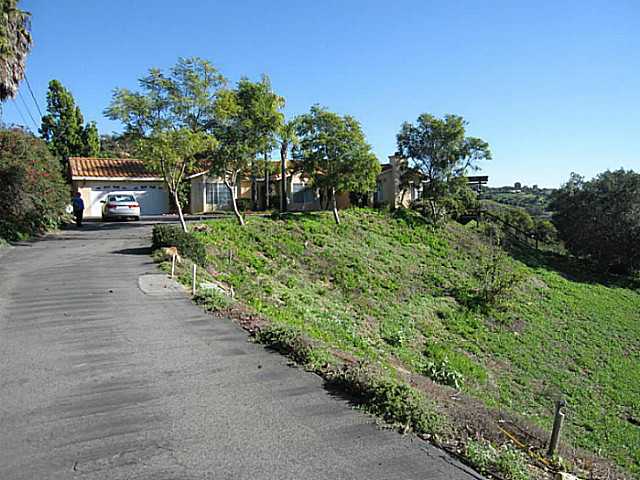 2028 Gird Rd, Fallbrook, CA 92028 photo 1