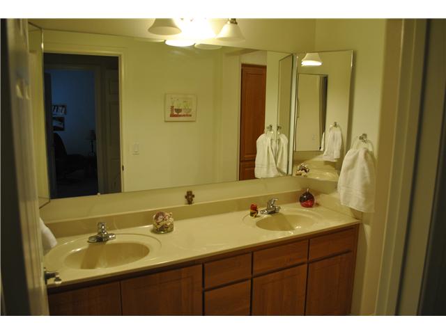 2724 Lake Pointe Dr, Spring Valley, CA 91977 photo 13