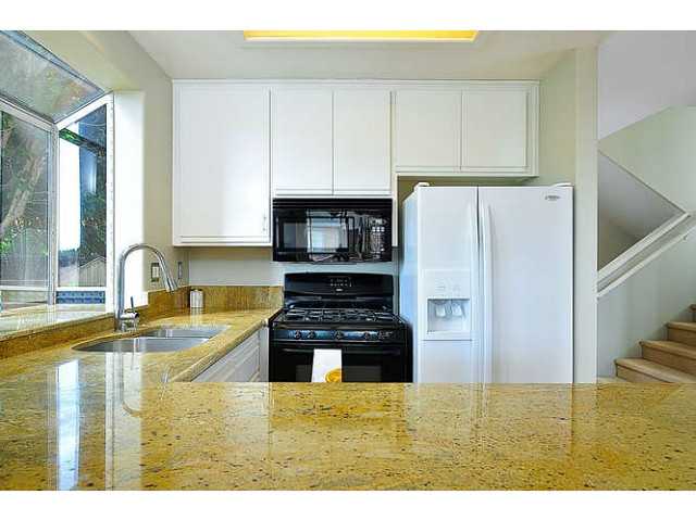 553 Hygeia Ave, Encinitas, CA 92024 photo 3