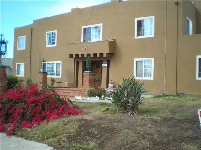 631 E 2nd St, National City, CA 91950 photo 1