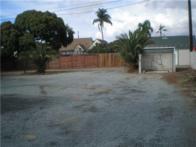 631 E 2nd St, National City, CA 91950 photo 5