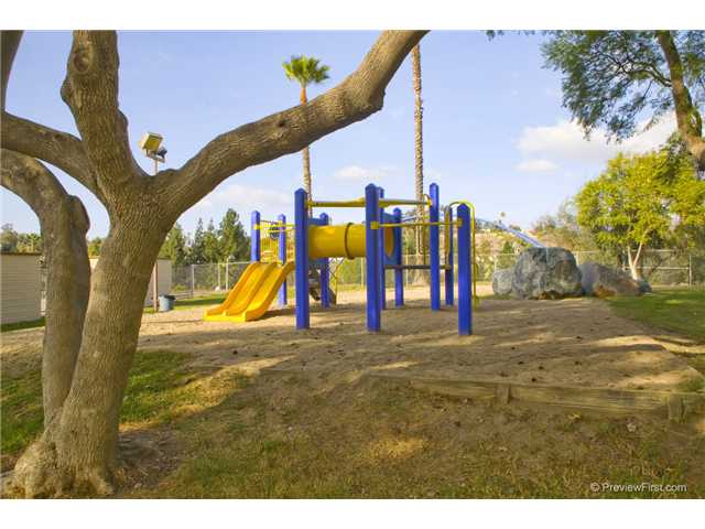 2284 Peach Tree Ln, Spring Valley, CA 91977 photo 21