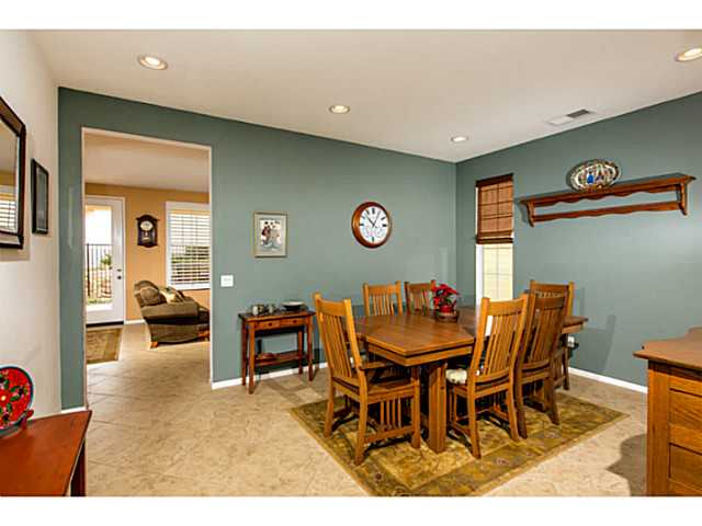 1237 Lookout Ave, Oceanside, CA 92057 photo 2