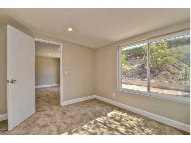 207 Coneflower St, Encinitas, CA 92024 photo 15