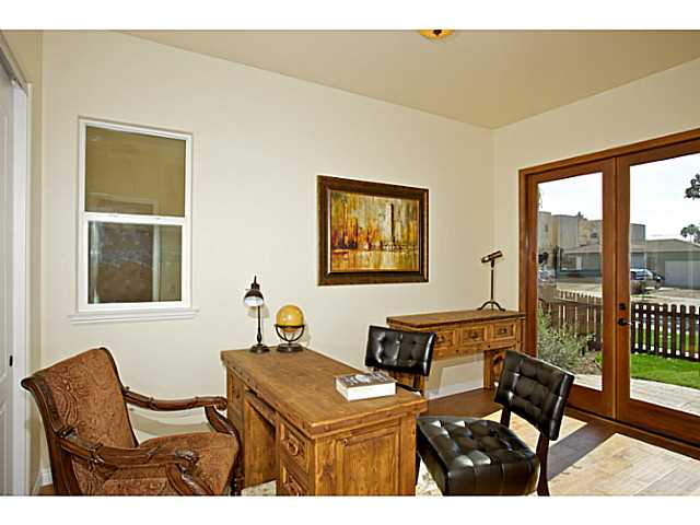 1342 Thomas St, San Diego, CA 92109 photo 5