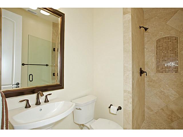 1342 Thomas St, San Diego, CA 92109 photo 6