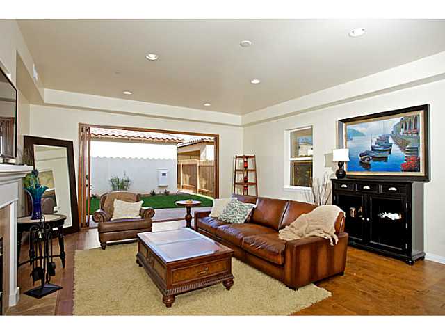 1342 Thomas St, San Diego, CA 92109 photo 10